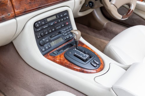 2002 Jaguar X100 XKR Convertible à vendre (picture 45 of 213)