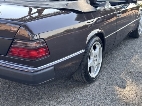 1988 Mercedes-Benz 230 CE Brabus SGS Biarritz For Sale (picture 73 of 107)