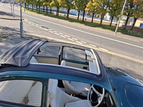 1997 Volkswagen Beetle with Rollback Sunroof à vendre (picture 52 of 60)