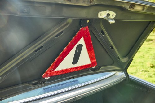 1982 Mercedes-Benz C123 230CE Pillarless Coupe In vendita (immagine 84 di 173)