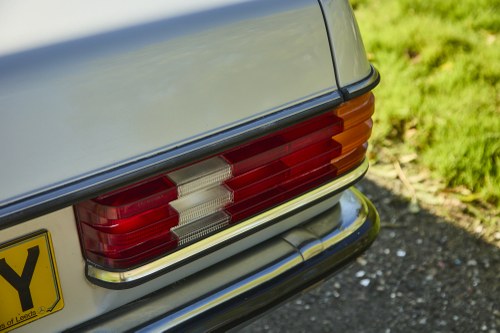 1982 Mercedes-Benz C123 230CE Pillarless Coupe In vendita (immagine 120 di 173)