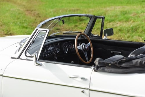 1969 MGB Roadster In vendita (immagine 27 di 180)