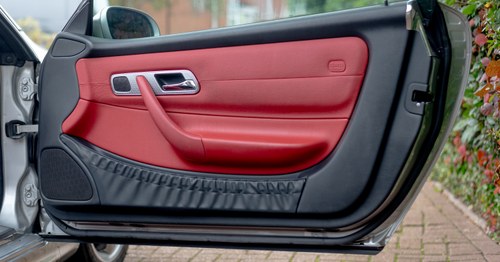 2001 Mercedes-Benz SLK320 (R170) Te koop (foto 54 van 109)