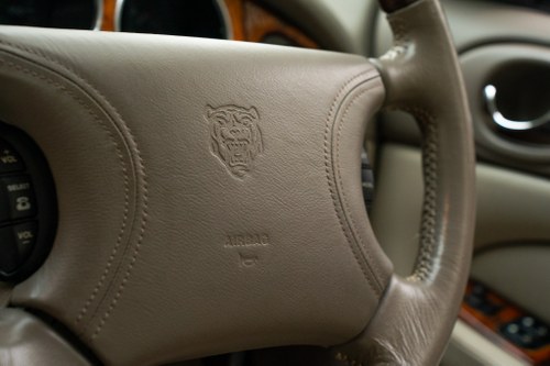 1998 Jaguar XKR X100 In vendita (immagine 36 di 110)