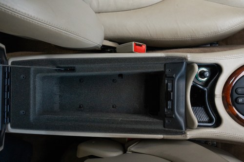 1998 Jaguar XKR X100 In vendita (immagine 39 di 110)