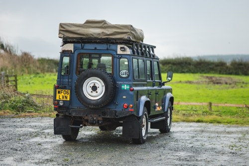 2006 Land Rover Defender 110 County TD5 In vendita (immagine 7 di 163)