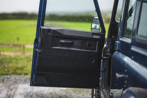 2006 Land Rover Defender 110 County TD5 In vendita (immagine 58 di 163)