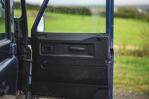 2006 Land Rover Defender 110 County TD5 In vendita (immagine 72 di 163)