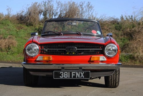 1971 Triumph TR6 till salu (bild 3 av 112)