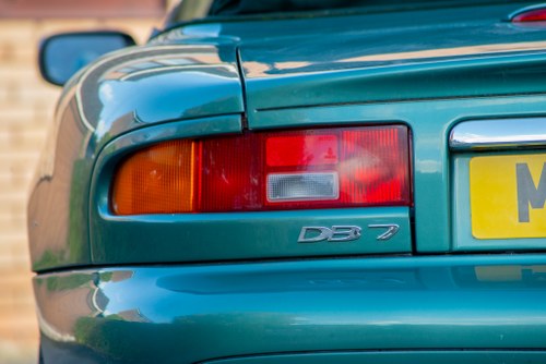 2001 Aston Martin DB7 V12 Vantage Volante In vendita (immagine 60 di 116)