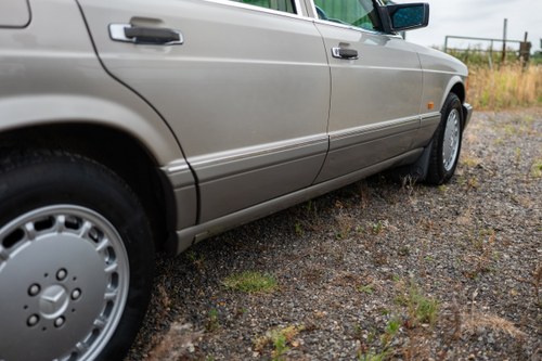 1990 Mercedes Benz 300SE (W126) For Sale (picture 34 of 268)