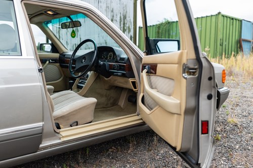 1990 Mercedes Benz 300SE (W126) For Sale (picture 45 of 268)