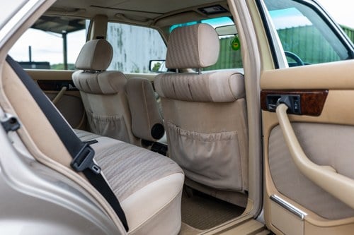 1990 Mercedes Benz 300SE (W126) For Sale (picture 97 of 268)