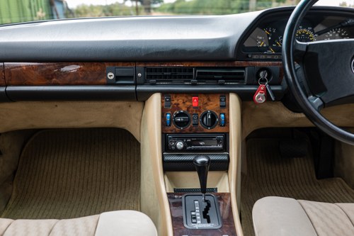 1990 Mercedes Benz 300SE (W126) For Sale (picture 113 of 268)