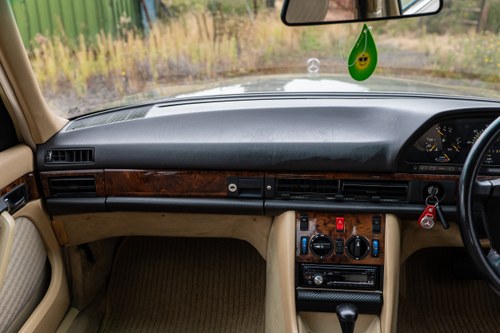 1990 Mercedes Benz 300SE (W126) For Sale (picture 114 of 268)