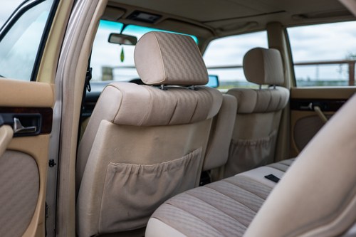 1990 Mercedes Benz 300SE (W126) For Sale (picture 138 of 268)