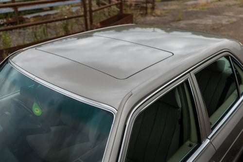 1990 Mercedes Benz 300SE (W126) For Sale (picture 151 of 268)