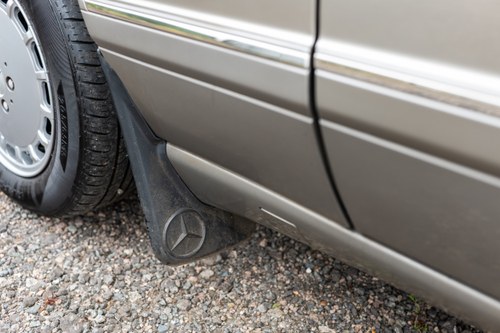 1990 Mercedes Benz 300SE (W126) For Sale (picture 154 of 268)