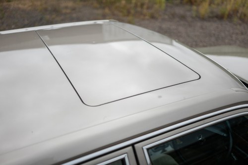 1990 Mercedes Benz 300SE (W126) For Sale (picture 158 of 268)