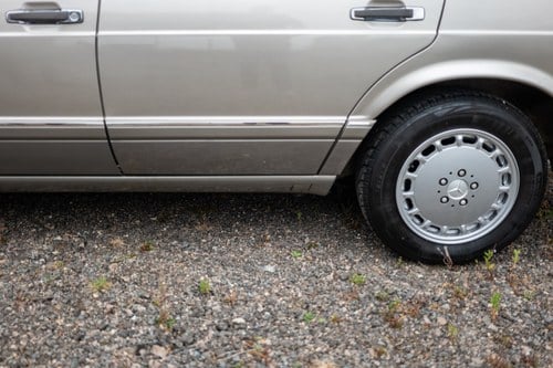 1990 Mercedes Benz 300SE (W126) For Sale (picture 175 of 268)