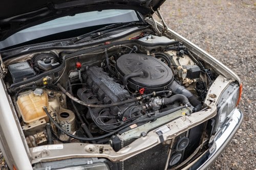 1990 Mercedes Benz 300SE (W126) For Sale (picture 190 of 268)