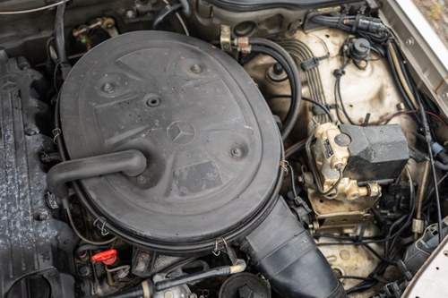 1990 Mercedes Benz 300SE (W126) For Sale (picture 211 of 268)