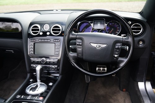 2007 Bentley Continental W12 GTC à vendre (picture 47 of 165)