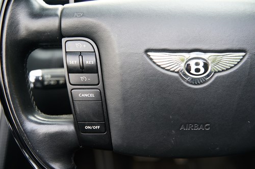 2007 Bentley Continental W12 GTC à vendre (picture 55 of 165)