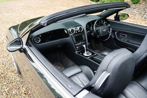 2007 Bentley Continental W12 GTC à vendre (picture 82 of 165)