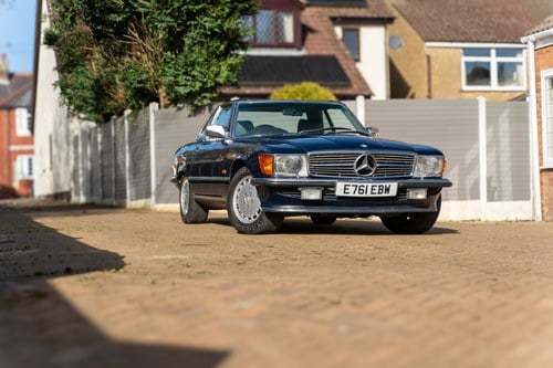 1988 Mercedes-Benz R107 500SL à vendre (picture 2 of 92)