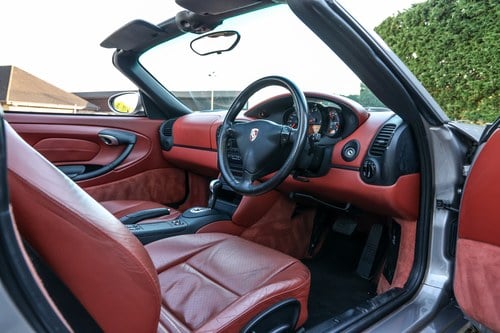 2001 Porsche Boxster (986) 2.7 For Sale (picture 17 of 117)