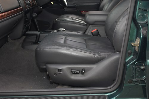 1999 Jeep ZJ Grand Cherokee 4litre Limited For Sale (picture 51 of 109)