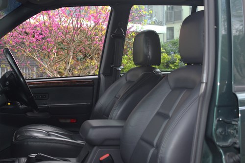 1999 Jeep ZJ Grand Cherokee 4litre Limited For Sale (picture 57 of 109)