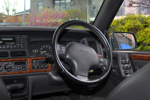 1999 Jeep ZJ Grand Cherokee 4litre Limited For Sale (picture 67 of 109)