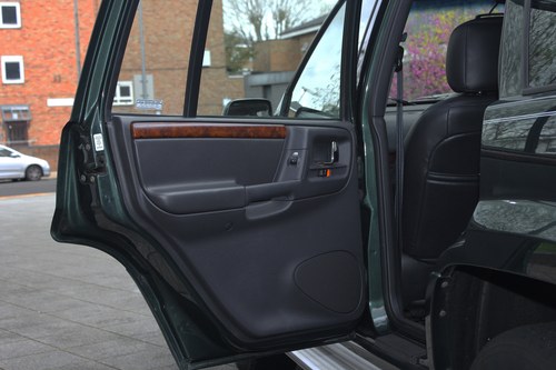 1999 Jeep ZJ Grand Cherokee 4litre Limited For Sale (picture 83 of 109)