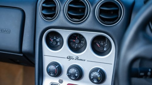 2003 Alfa Romeo Spider Spider Twins-Spark Lusso 916 En venta (imagen 27 de 162)