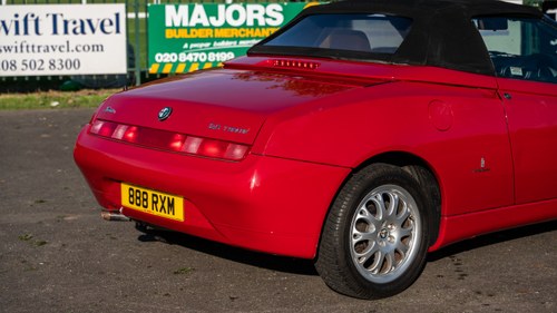 2003 Alfa Romeo Spider Spider Twins-Spark Lusso 916 En venta (imagen 81 de 162)