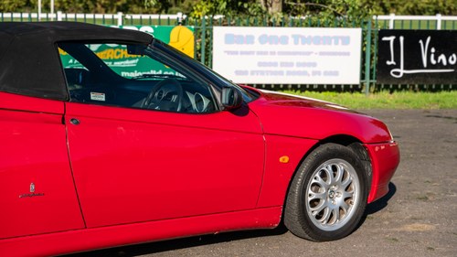 2003 Alfa Romeo Spider Spider Twins-Spark Lusso 916 En venta (imagen 83 de 162)