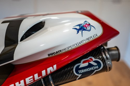 1999 Ducati 916 SPS Carl Fogarty Replica zum Verkauf (Bild 130 von 186)