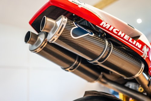 1999 Ducati 916 SPS Carl Fogarty Replica zum Verkauf (Bild 161 von 186)