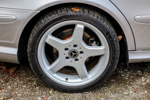 2004 Mercedes-Benz W211 E320 Avantgarde AMG Estate à vendre (picture 10 of 85)