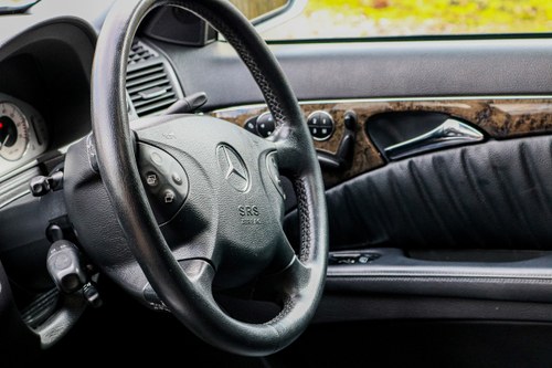 2004 Mercedes-Benz W211 E320 Avantgarde AMG Estate à vendre (picture 15 of 85)