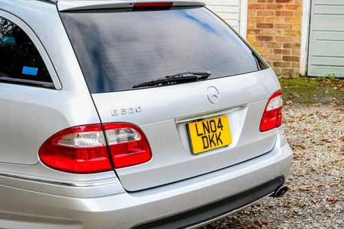 2004 Mercedes-Benz W211 E320 Avantgarde AMG Estate à vendre (picture 68 of 85)