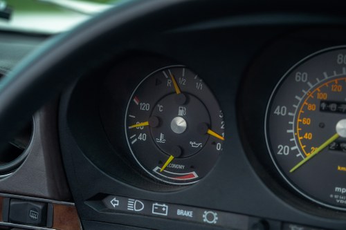 1986 Mercedes-Benz R107 300SL In vendita (immagine 82 di 224)