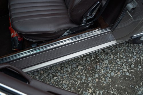 1986 Mercedes-Benz R107 300SL In vendita (immagine 98 di 224)