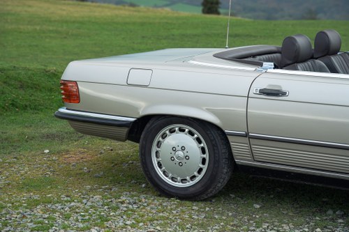 1986 Mercedes-Benz R107 300SL In vendita (immagine 120 di 224)