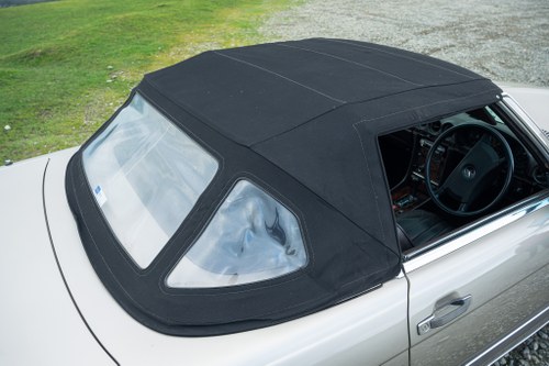 1986 Mercedes-Benz R107 300SL In vendita (immagine 129 di 224)