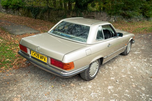 1986 Mercedes-Benz R107 300SL In vendita (immagine 66 di 224)