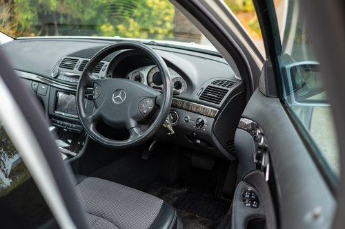 2004 Mercedes-Benz W211 E320 Avantgarde En venta (imagen 29 de 276)