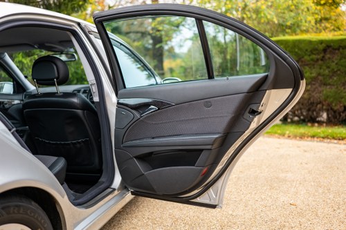 2004 Mercedes-Benz W211 E320 Avantgarde En venta (imagen 93 de 276)